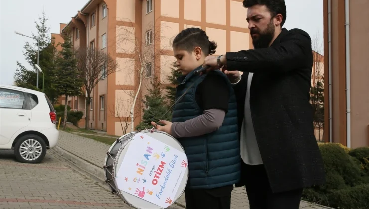 Otizmli Ahmet Kaan hayatın ritmini öğretmeniyle yakaladı