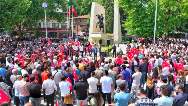 Başkan Çavuşoğlu, 1 Mayıs Emek ve Dayanışma Günü’nü kutladı