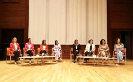 İzmir’de 8 Kadın Belediye Başkanı Bir Araya Geldi