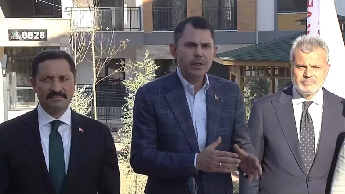 Bakan Kurum: Deprem bölgesini siyasi malzeme yapmayın