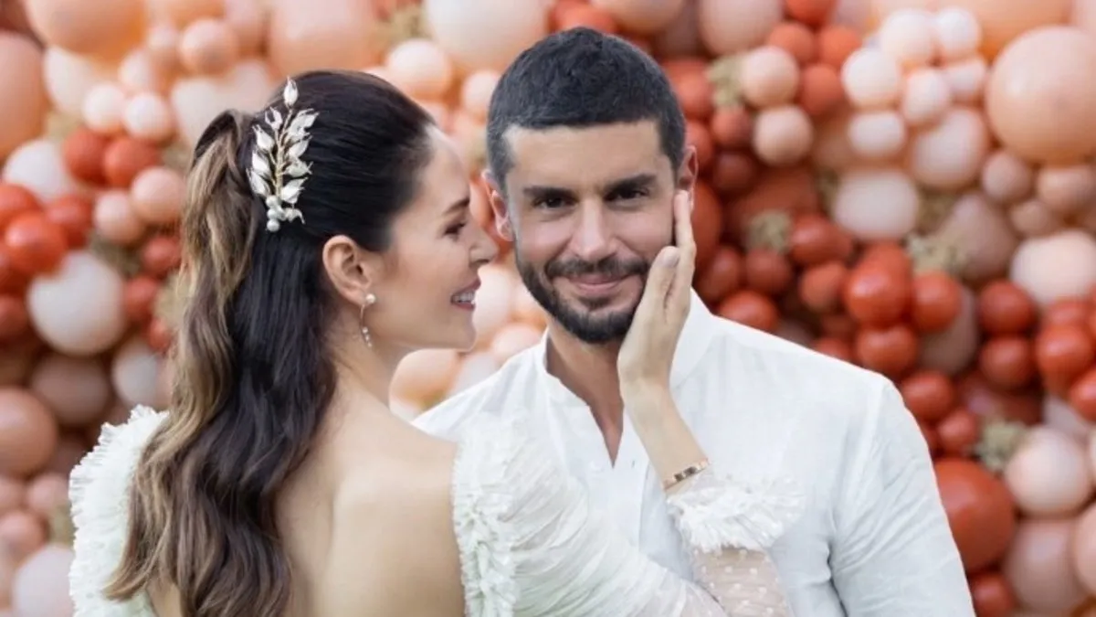 Güzel anne Yıldız Çağrı Atiksoy düzgün fiziğiyle göz kamaştırdı! Doğum kilolarından kurtuldu sırrı merak edildi!