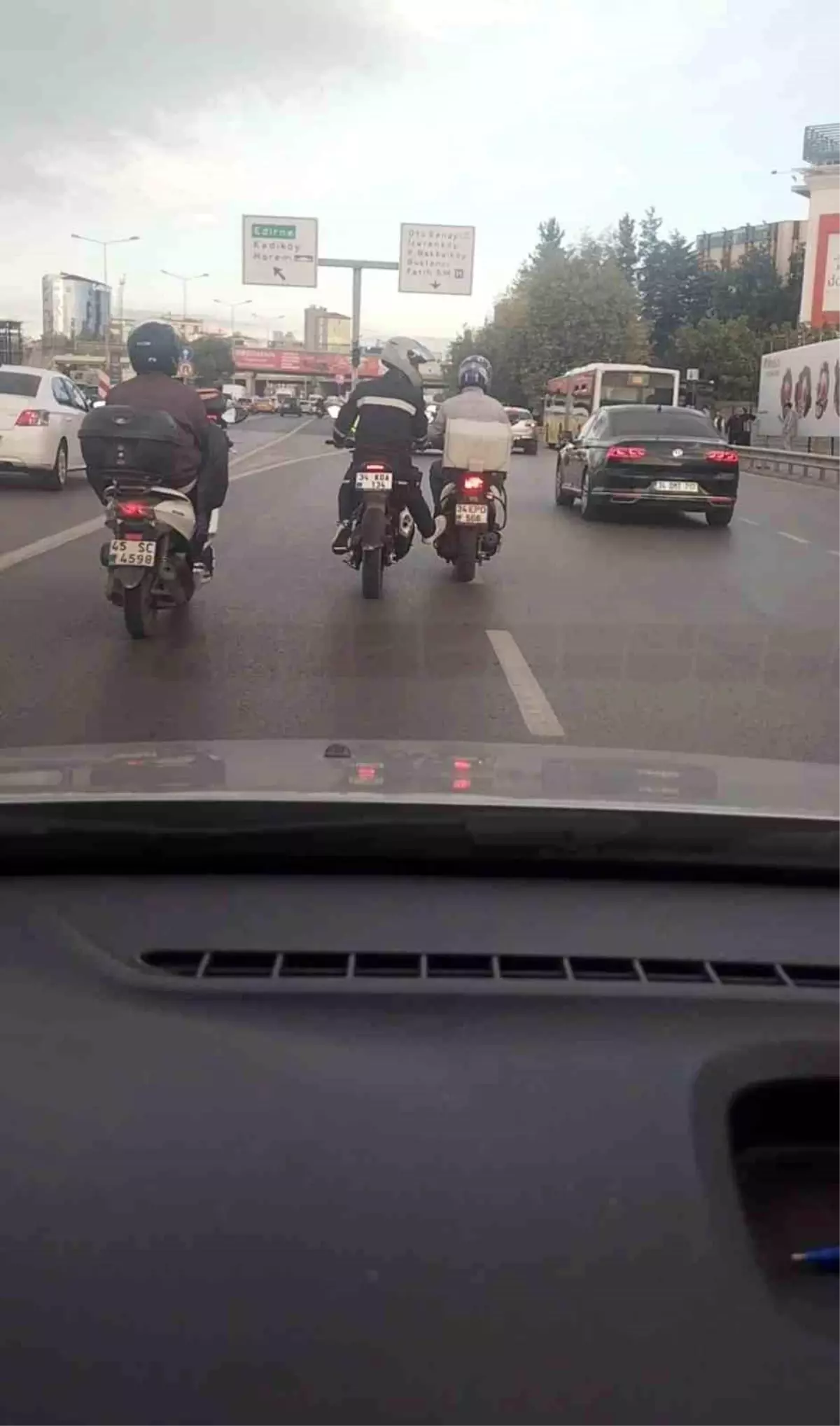 Motosiklet Sürücüsüne Yardım Anları