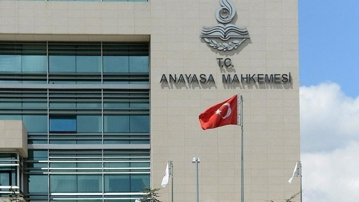 Anayasa Mahkemesi’nden 10 siyasi partiye mali denetim kararı